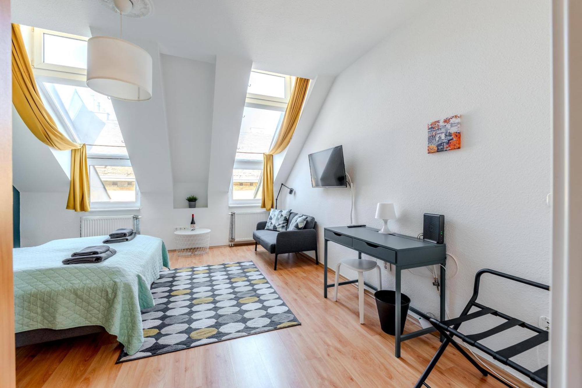Cozy Flat In The Heart Of Buda Будапеща Екстериор снимка
